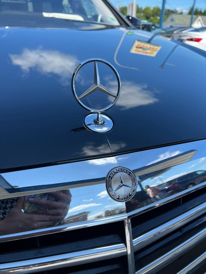 Mercedes-Benz S-Class  2011