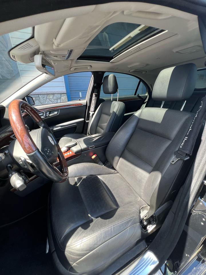 Mercedes-Benz S-Class  2011