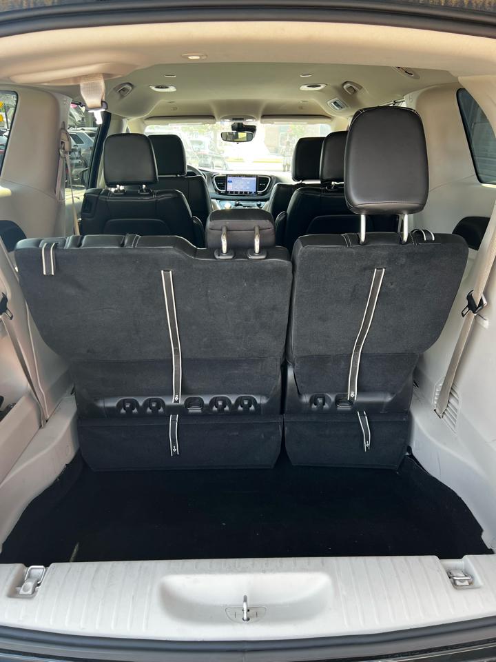 Chrysler Pacifica  2023
