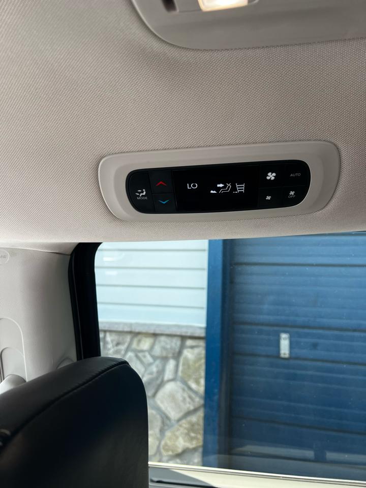 Chrysler Pacifica  2023