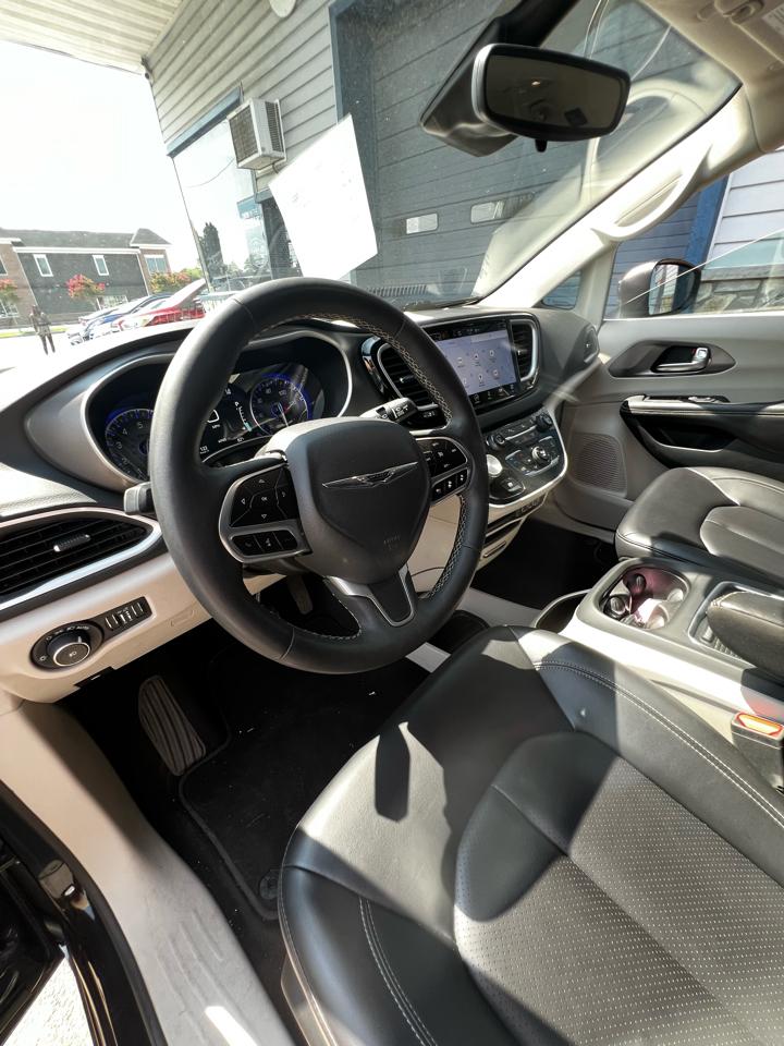 Chrysler Pacifica  2023