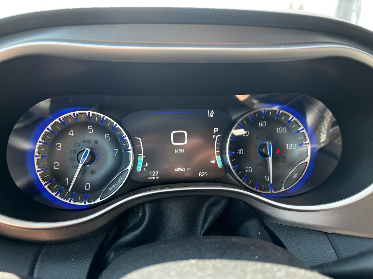 Chrysler Pacifica  2023
