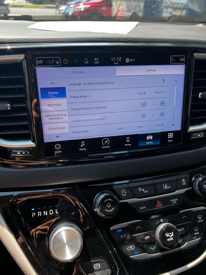 Chrysler Pacifica  2023