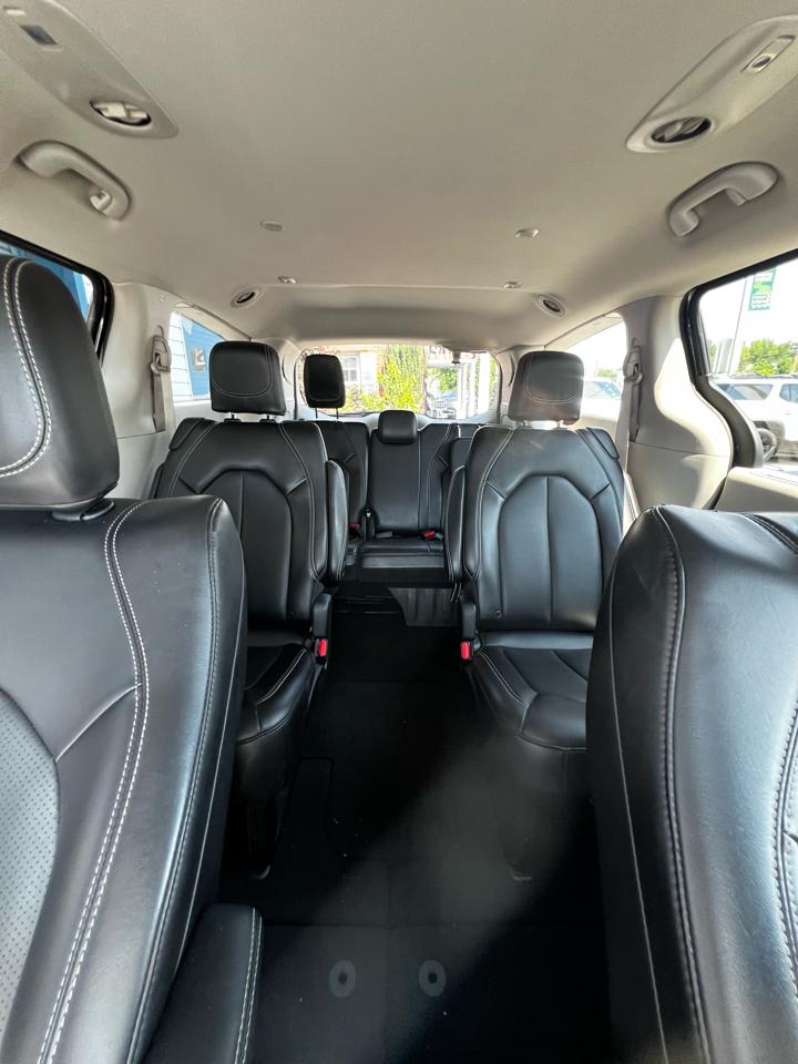Chrysler Pacifica  2023