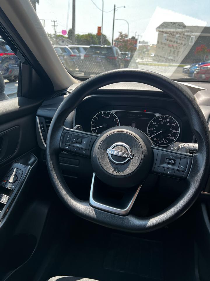 Nissan Rogue  2024
