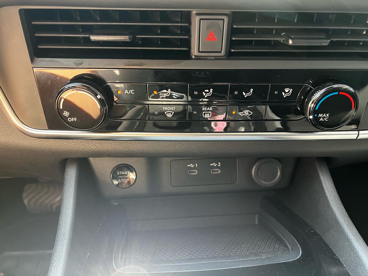 Nissan Rogue  2024