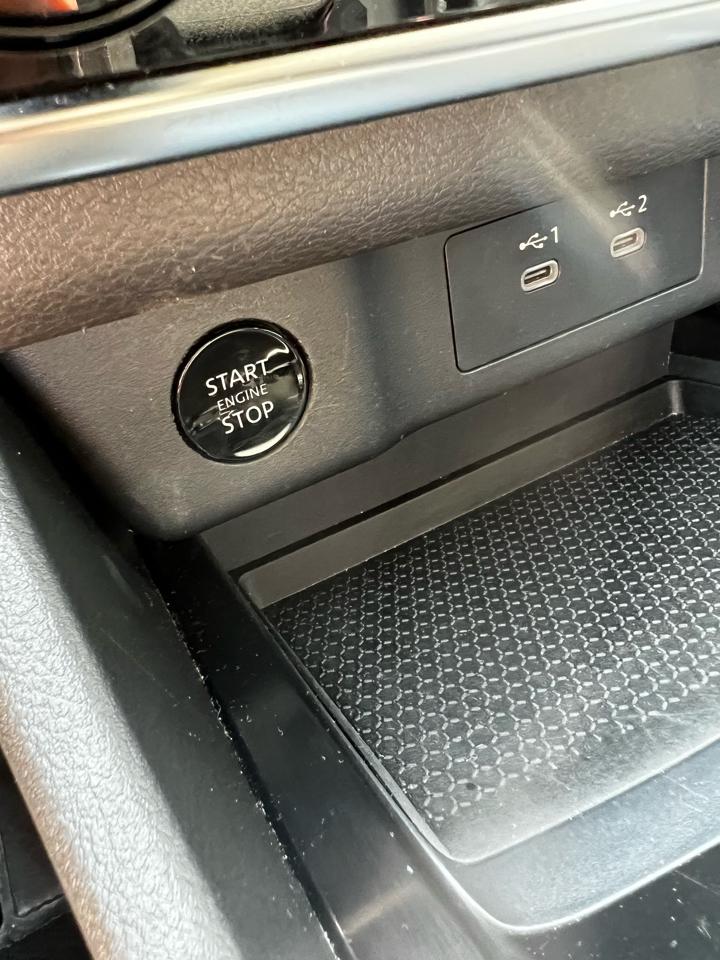 Nissan Rogue  2024