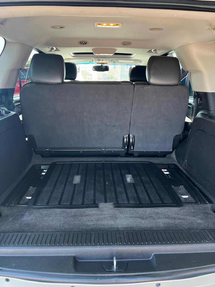 Chevrolet Tahoe  2013