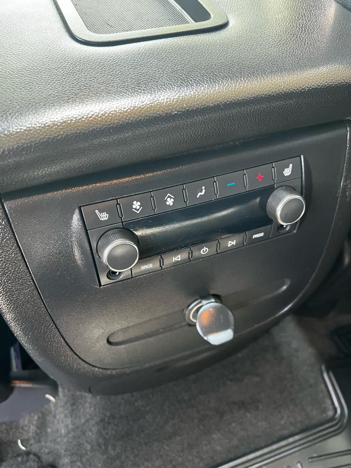 Chevrolet Tahoe  2013