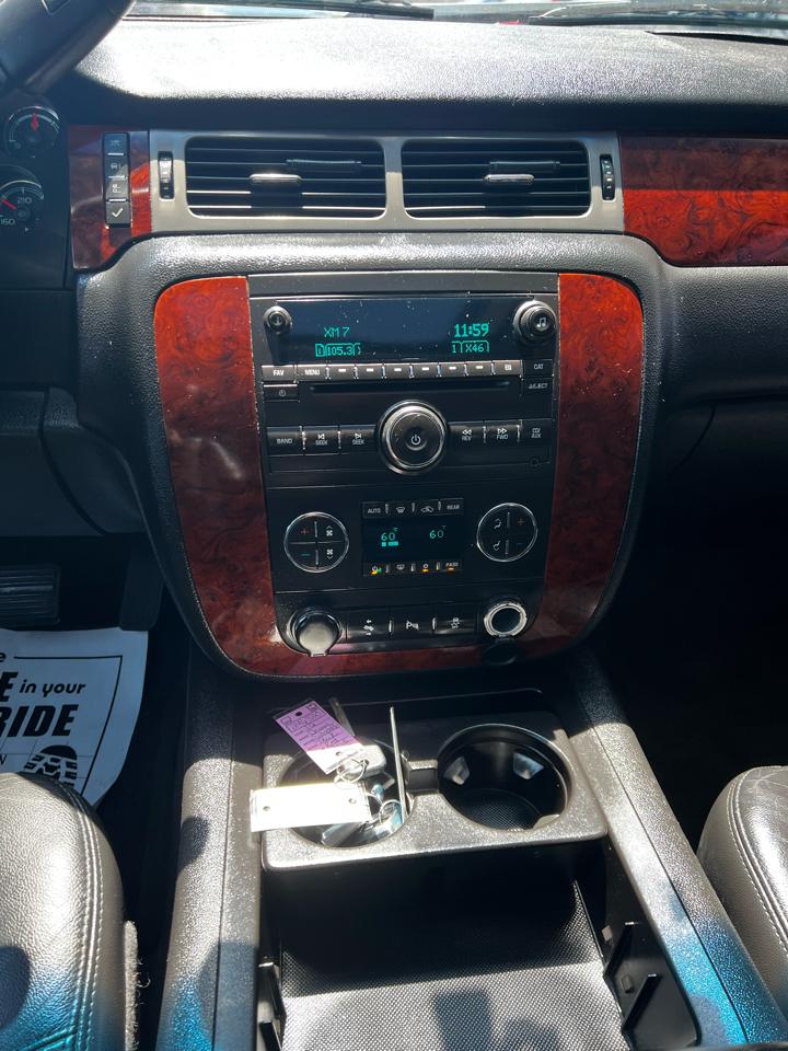 Chevrolet Tahoe  2013