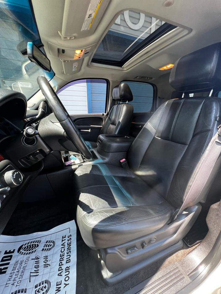 Chevrolet Tahoe  2013