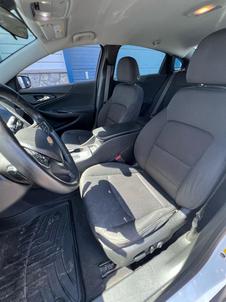 Chevrolet Malibu  2020