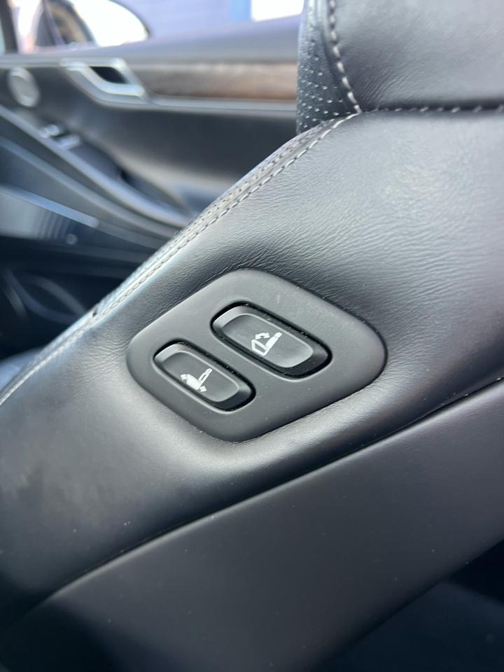 Genesis G80  2021