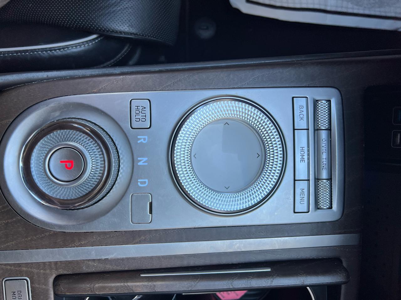 Genesis G80  2021
