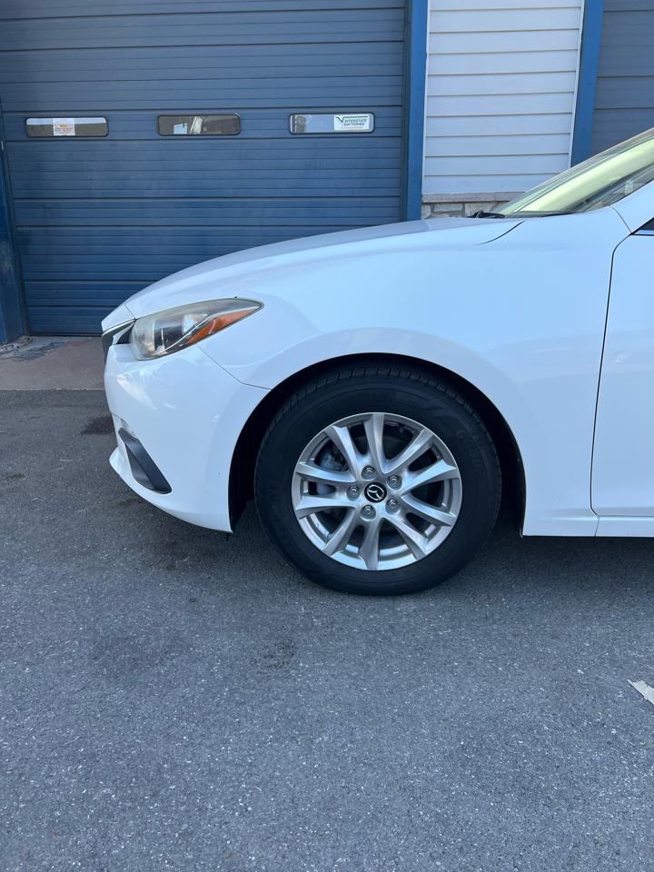 Mazda MAZDA3  2016