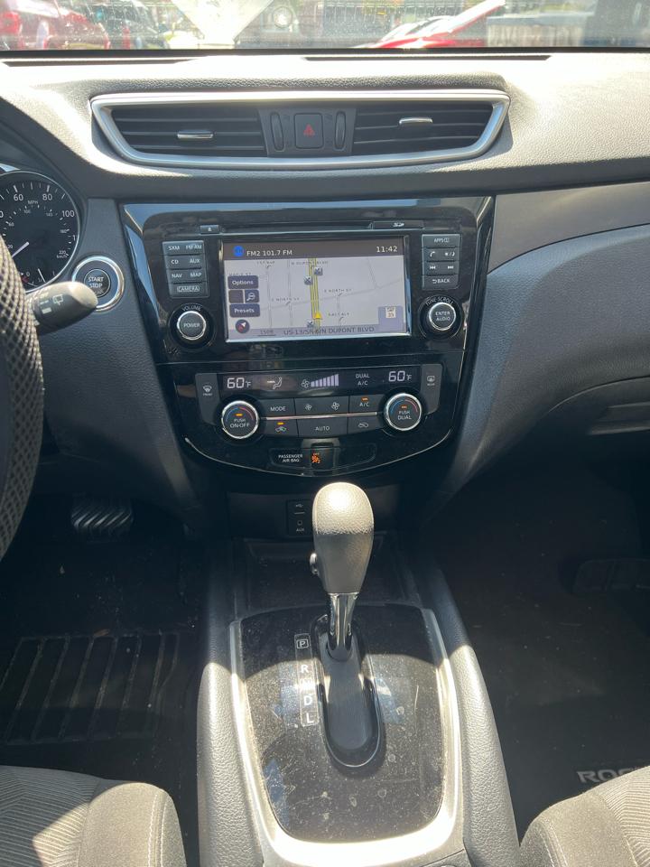 Nissan Rogue  2016