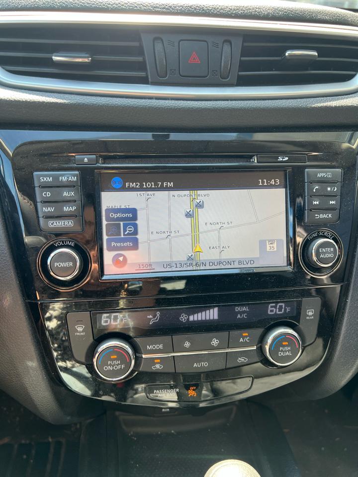 Nissan Rogue  2016