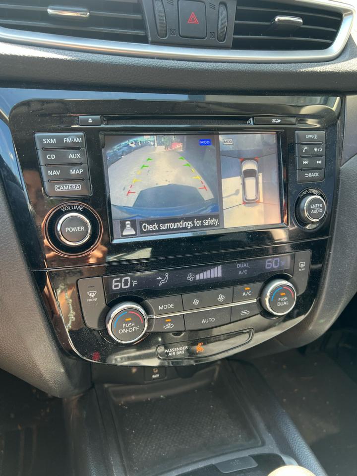 Nissan Rogue  2016
