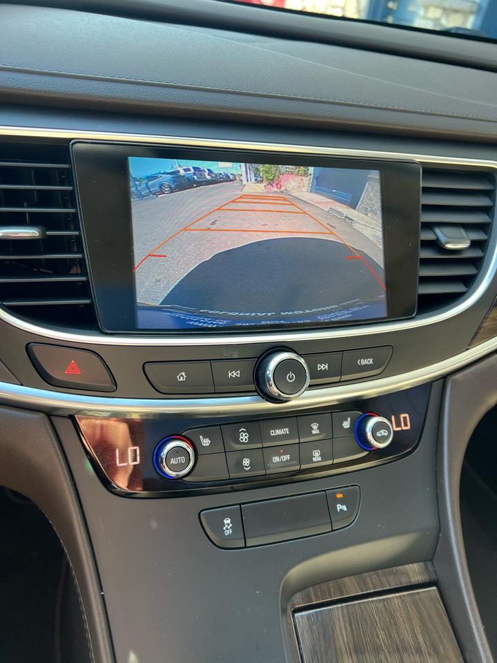 Buick LaCrosse  2017