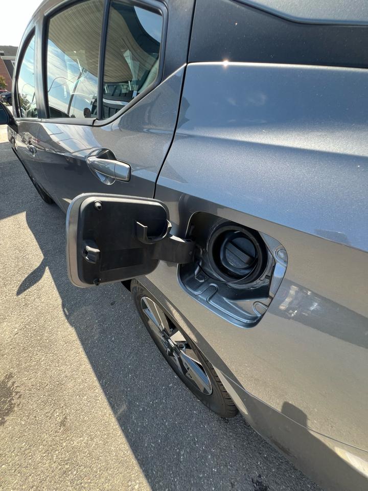 Nissan Versa  2021