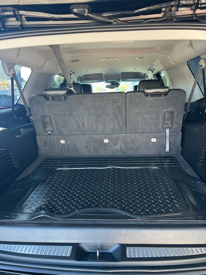 Chevrolet Suburban  2019