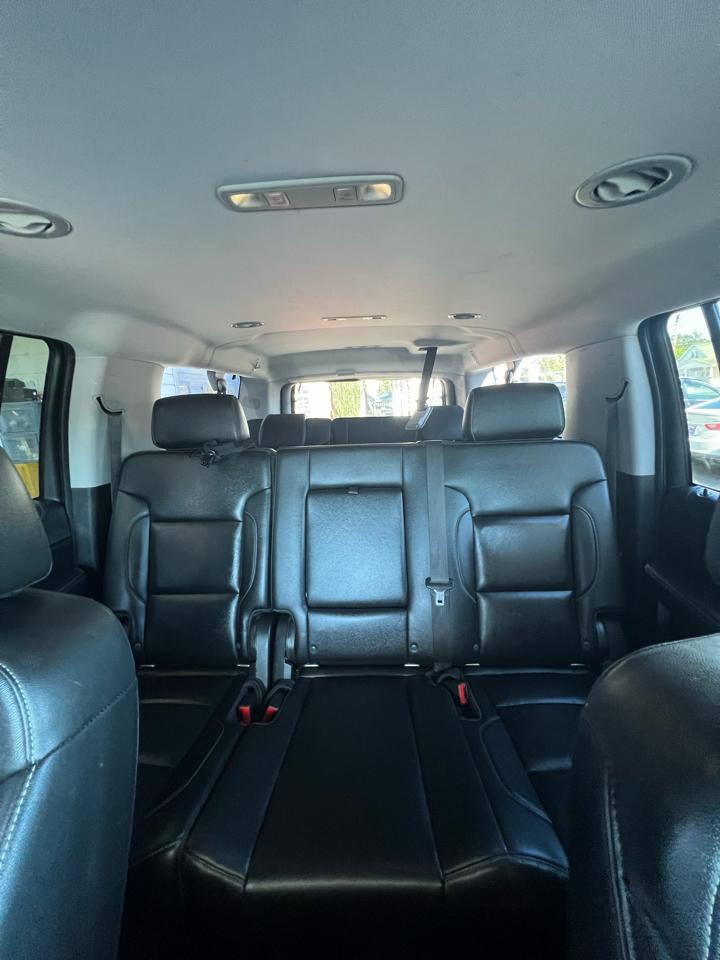 Chevrolet Suburban  2019