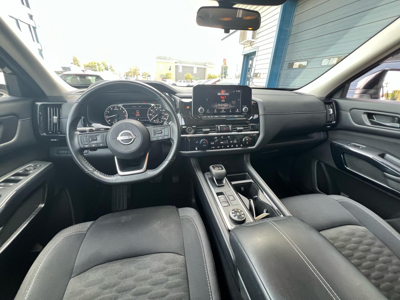 Nissan Pathfinder  2023