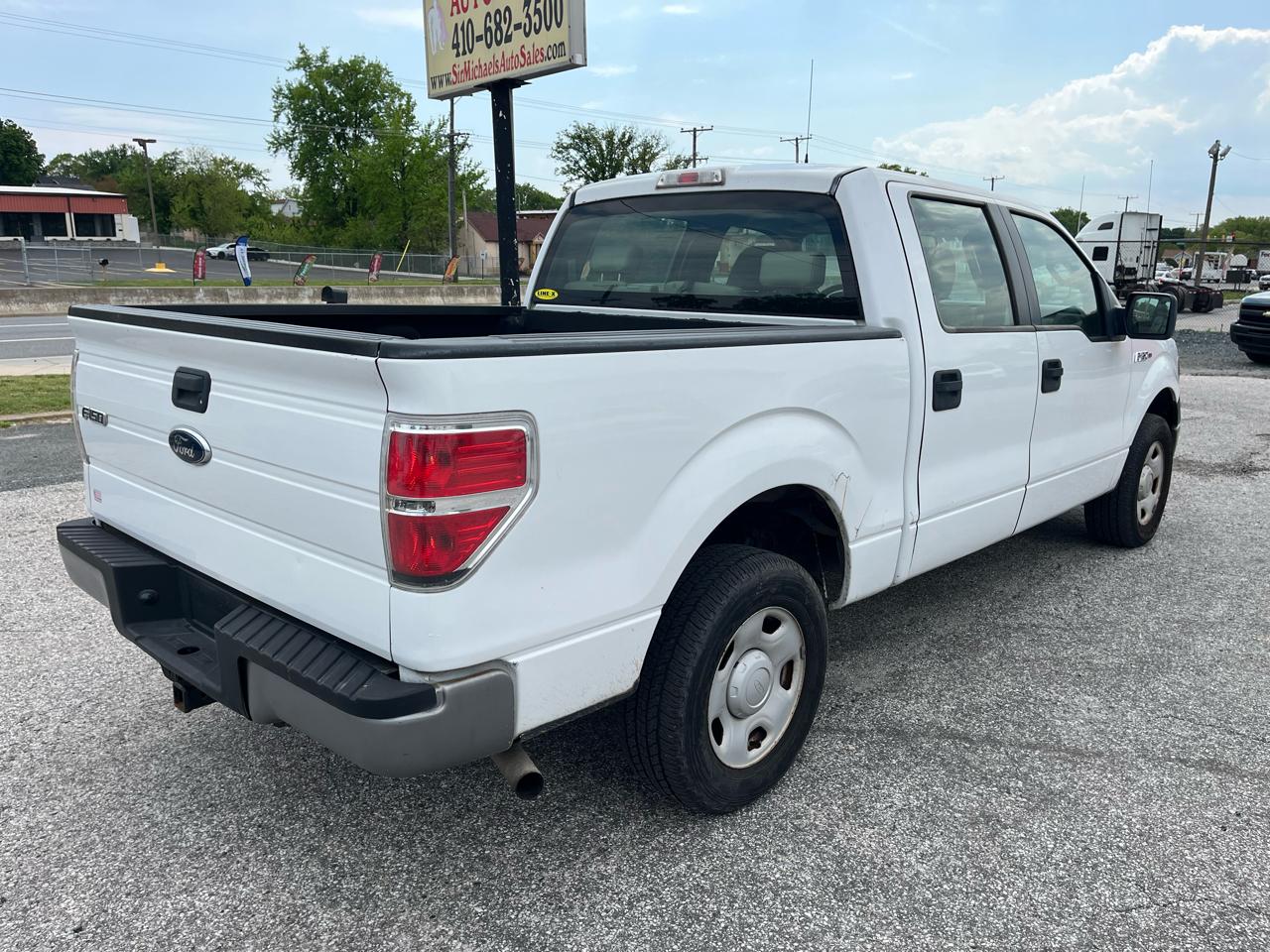 Ford F-150 XL SuperCrew 2WD 2009