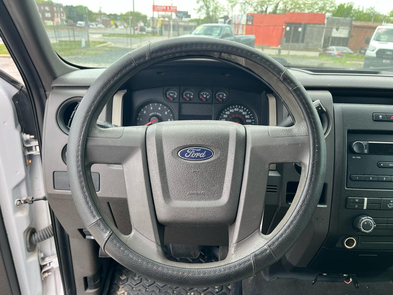 Ford F-150 XL SuperCrew 2WD 2009