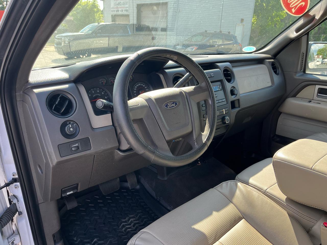 Ford F-150 XL SuperCrew 2WD 2009