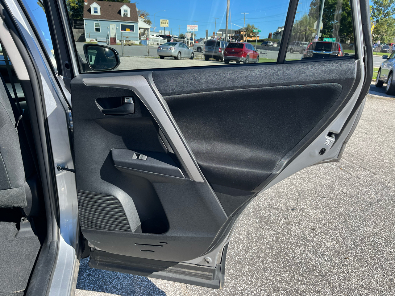 Toyota RAV4  2016 Toyota RAV4  2016