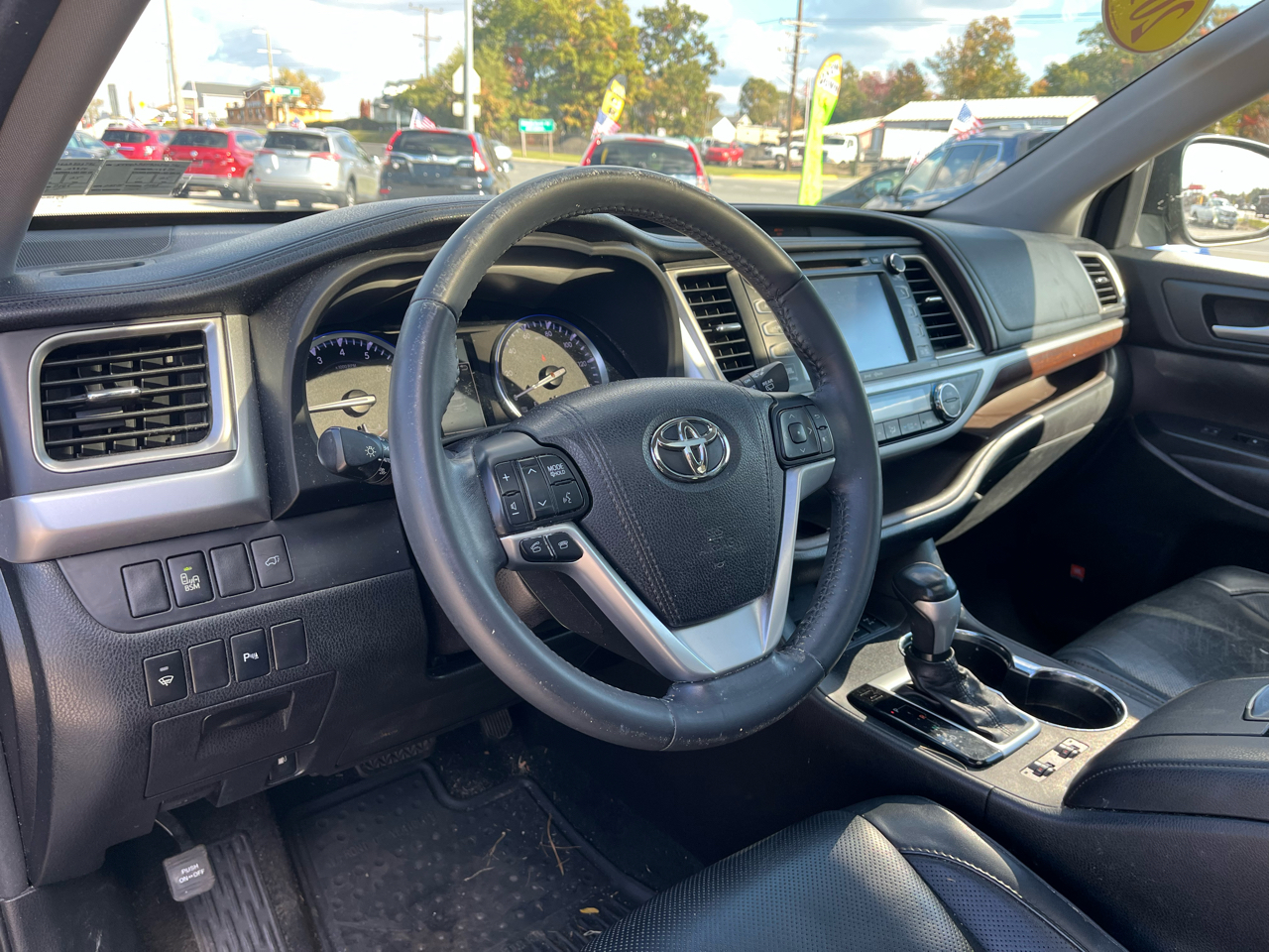Toyota Highlander Limited AWD 2016 Toyota Highlander Limited AWD 2016
