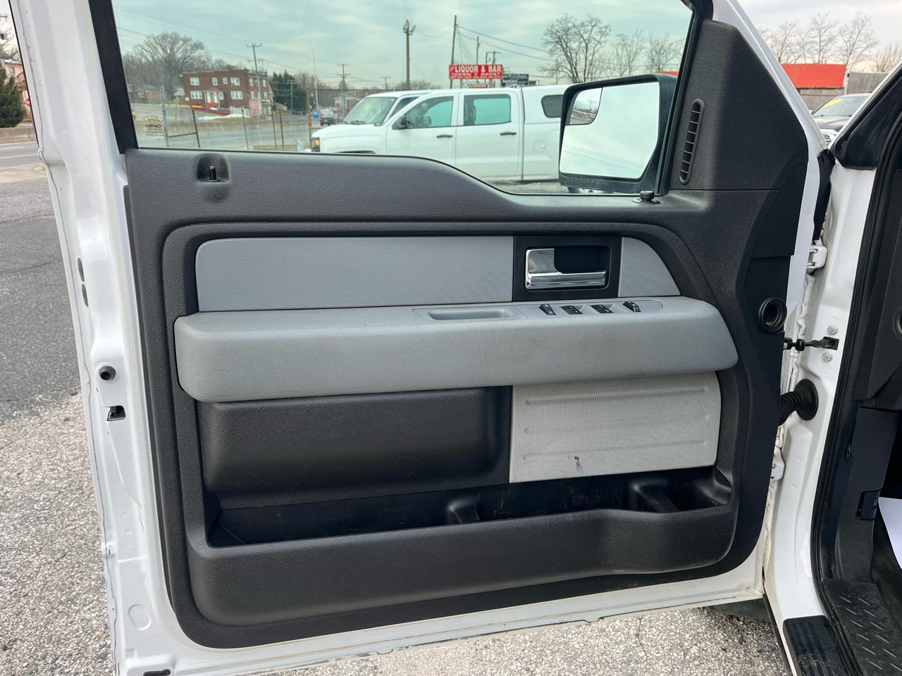 Ford F-150 XL SuperCab 4WD 2014