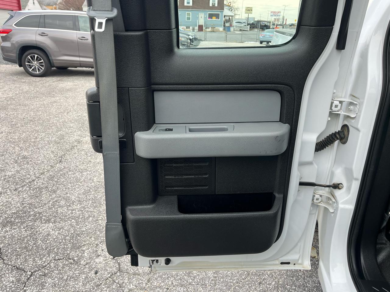 Ford F-150 XL SuperCab 4WD 2014