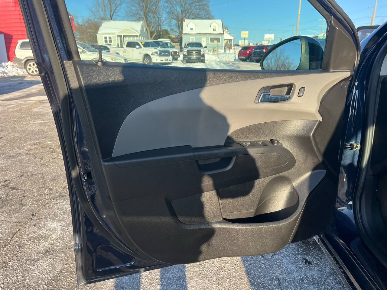 Chevrolet Sonic LT 4D Hatchback 2016