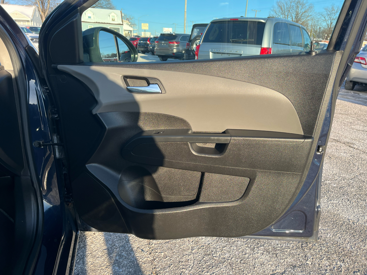 Chevrolet Sonic LT 4D Hatchback 2016