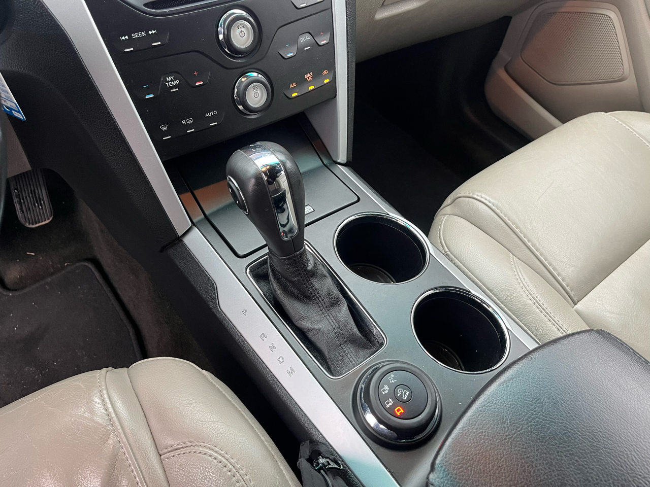 Ford Explorer XLT 4WD 2013