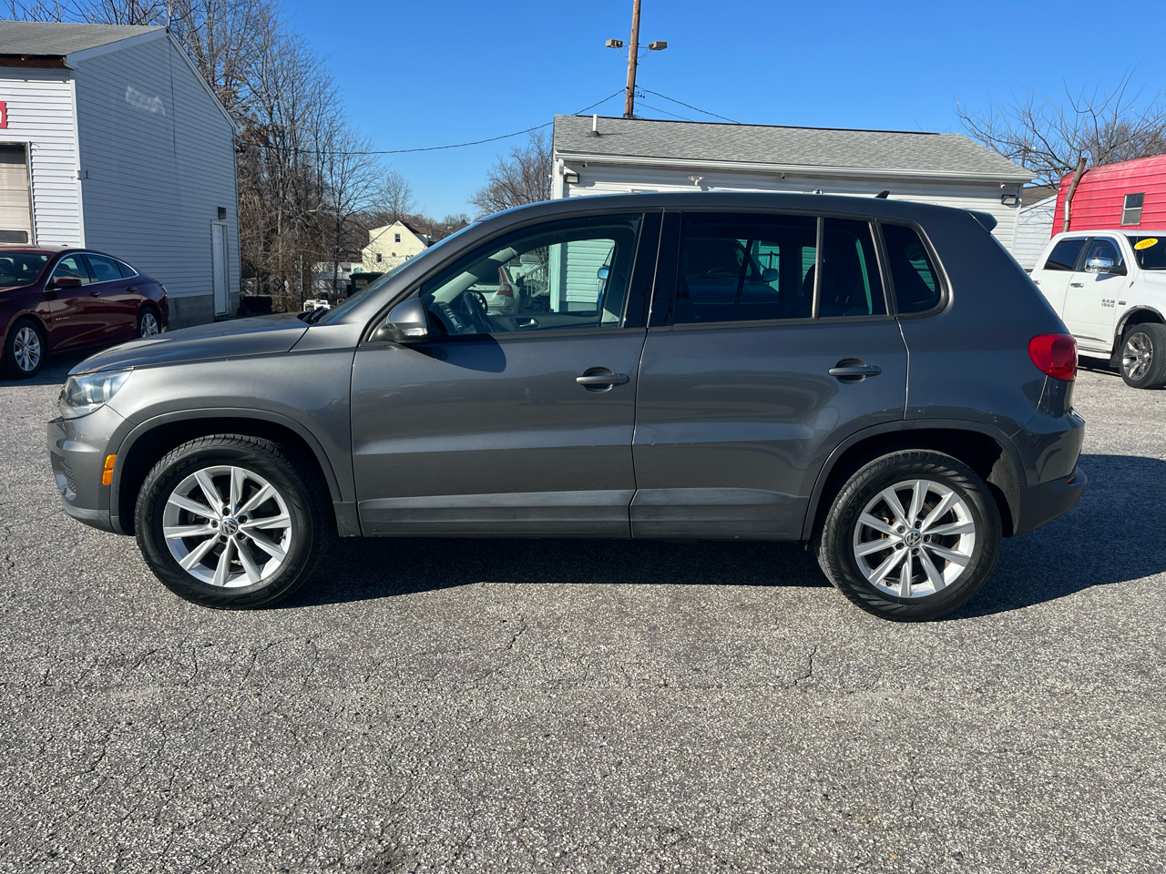 Volkswagen Tiguan SE 2014