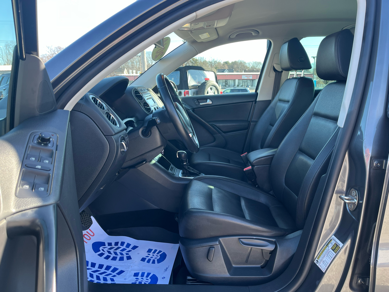 Volkswagen Tiguan SE 2014