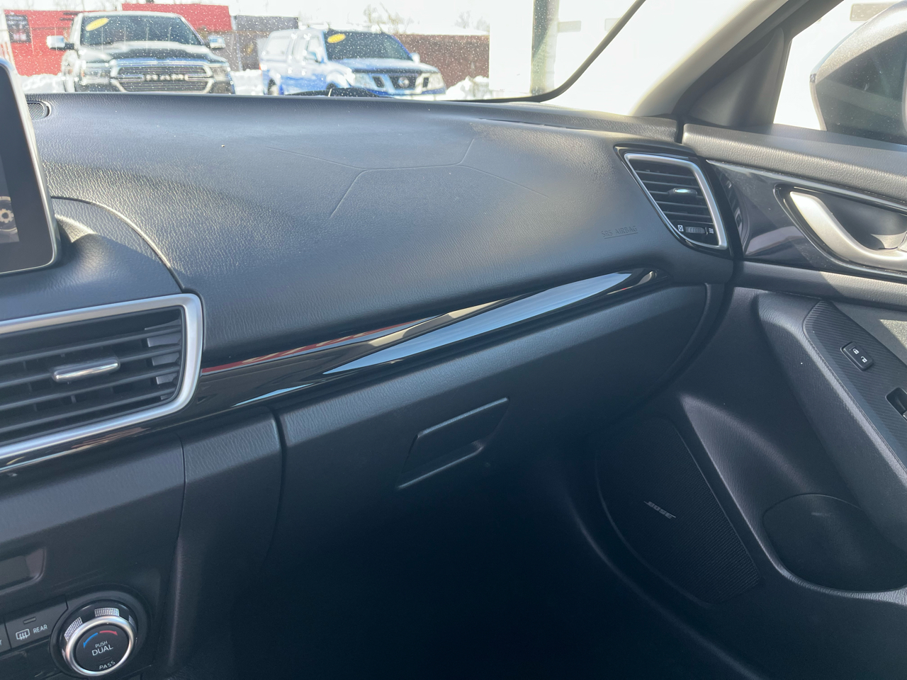 Mazda MAZDA3 Touring 4D Sedan 2016