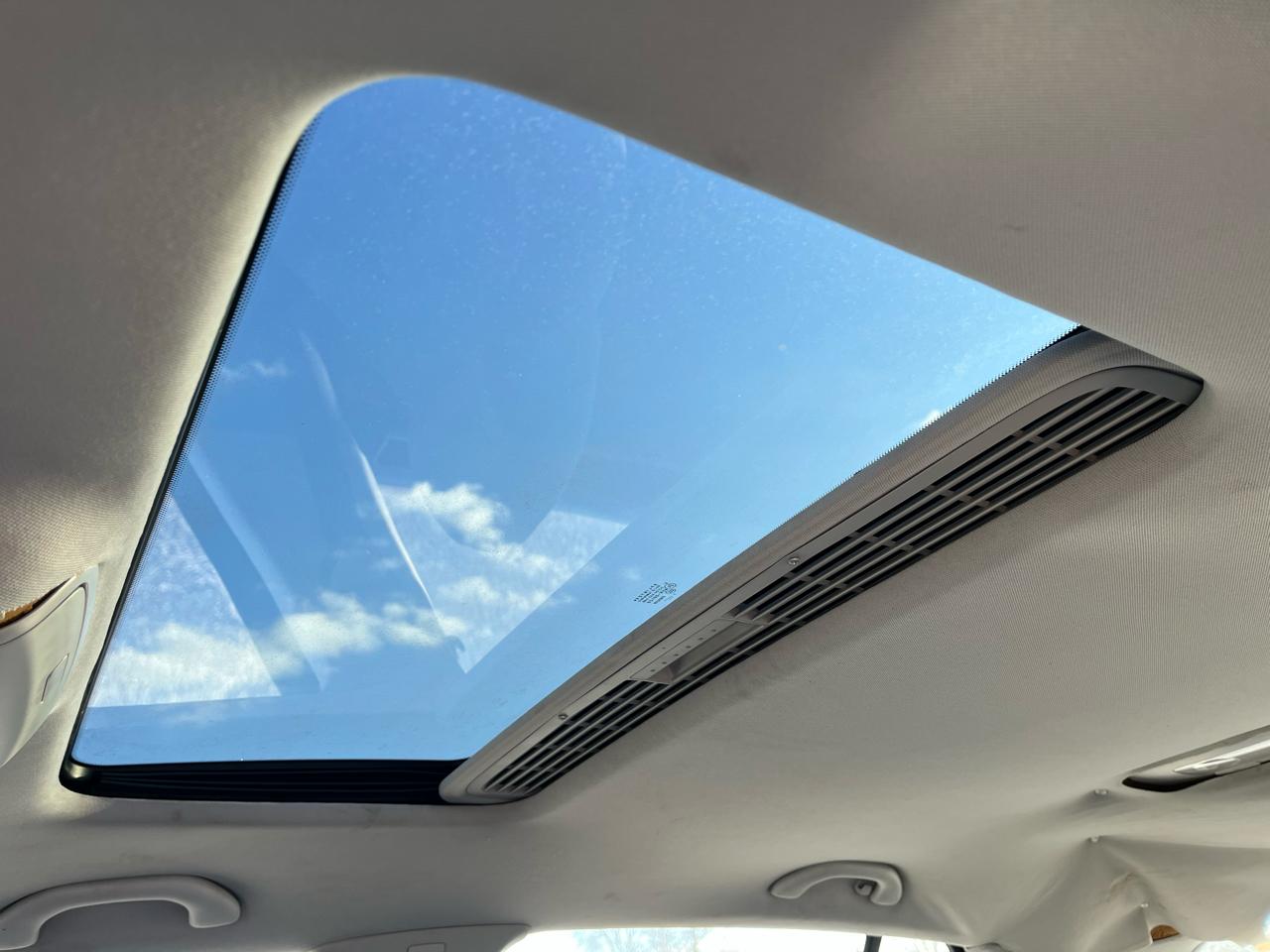 Volkswagen Rabbit S 2008