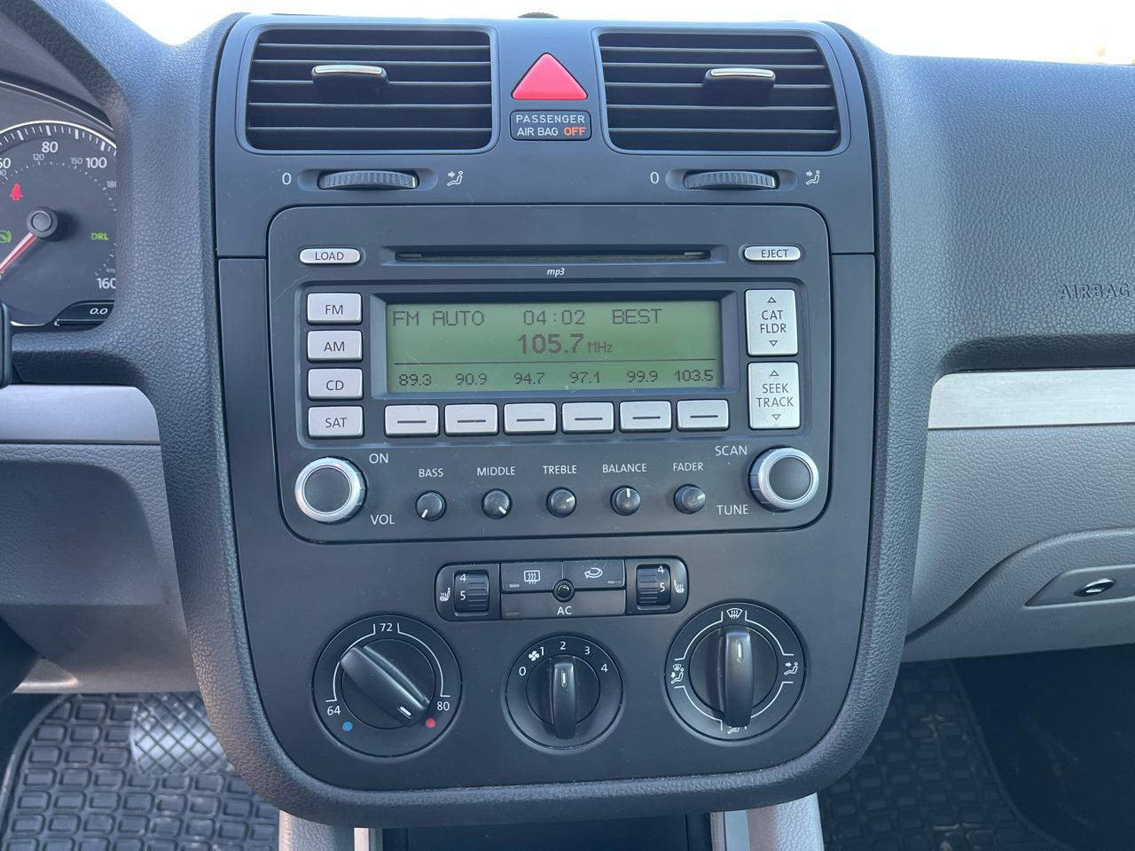 Volkswagen Rabbit S 2008