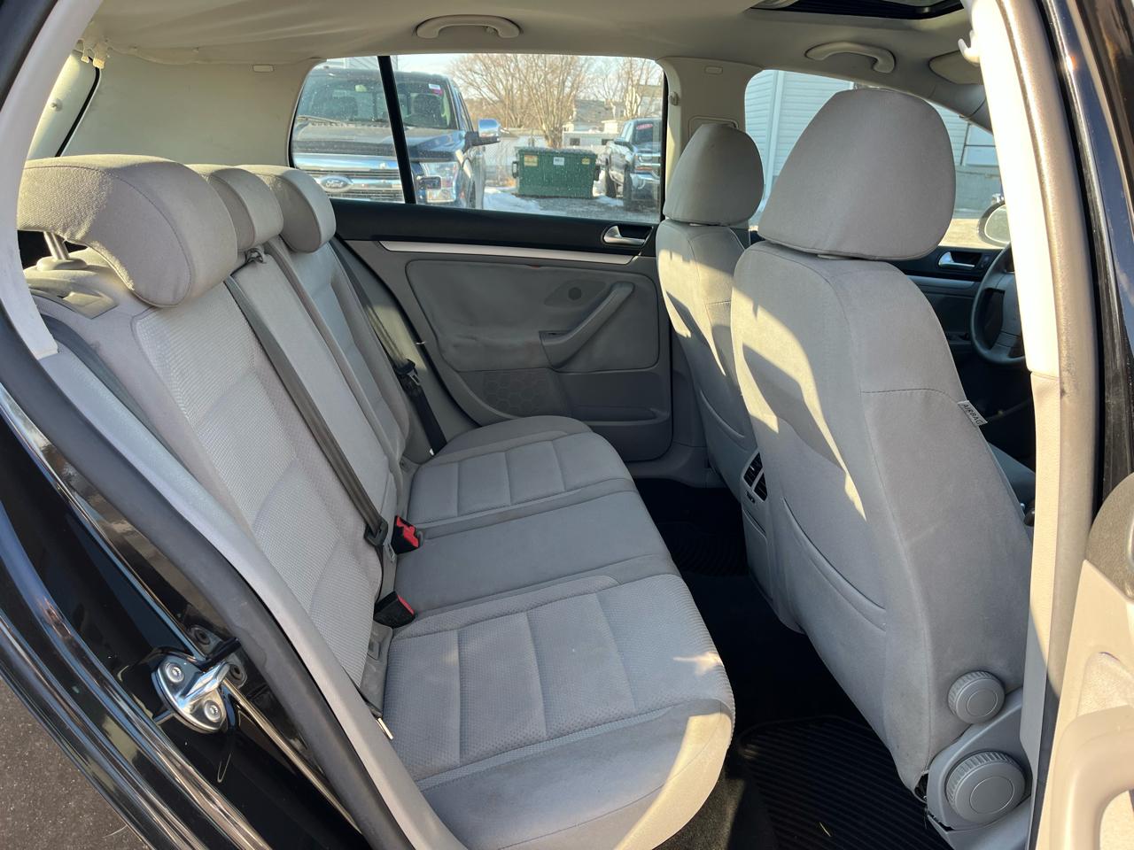 Volkswagen Rabbit S 2008