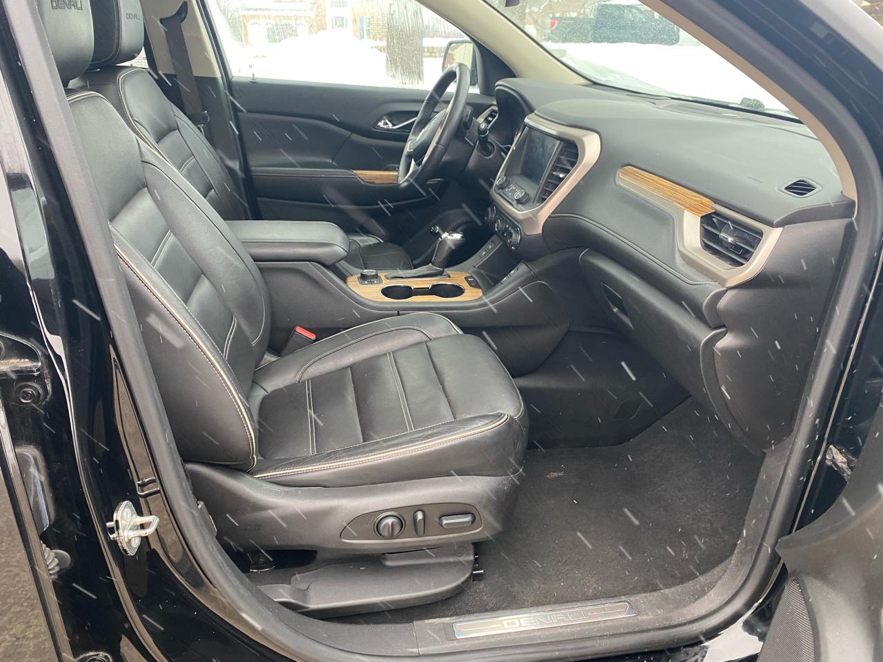 GMC Acadia Denali 2017