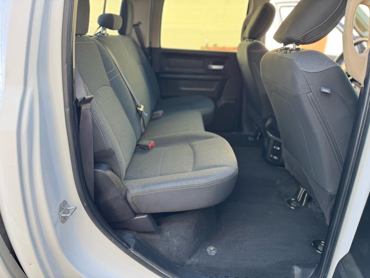 RAM 2500 Tradesman 4x4 Crew Cab 6'4" Box 2019