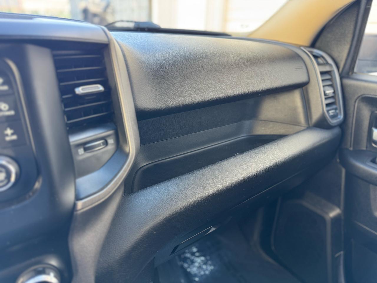 RAM 2500 Tradesman 4x4 Crew Cab 6'4" Box 2019