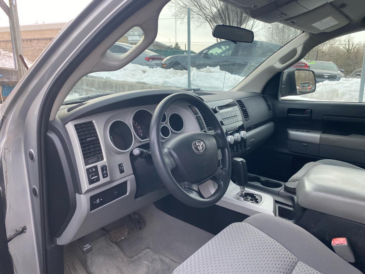 Toyota Tundra SR5 5.7L V8 Double Cab 4WD 2007