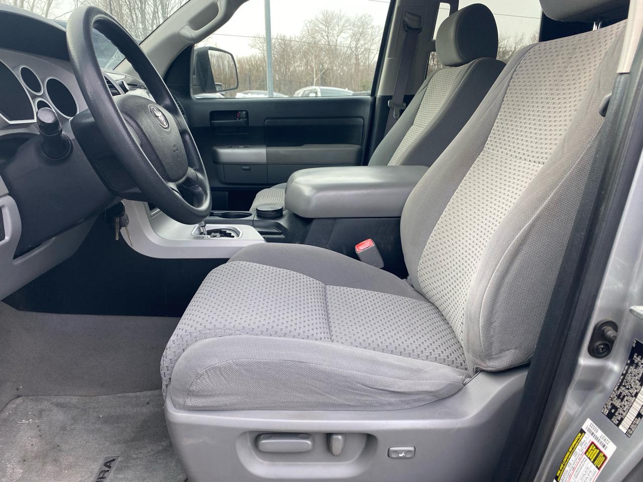 Toyota Tundra SR5 5.7L V8 Double Cab 4WD 2007