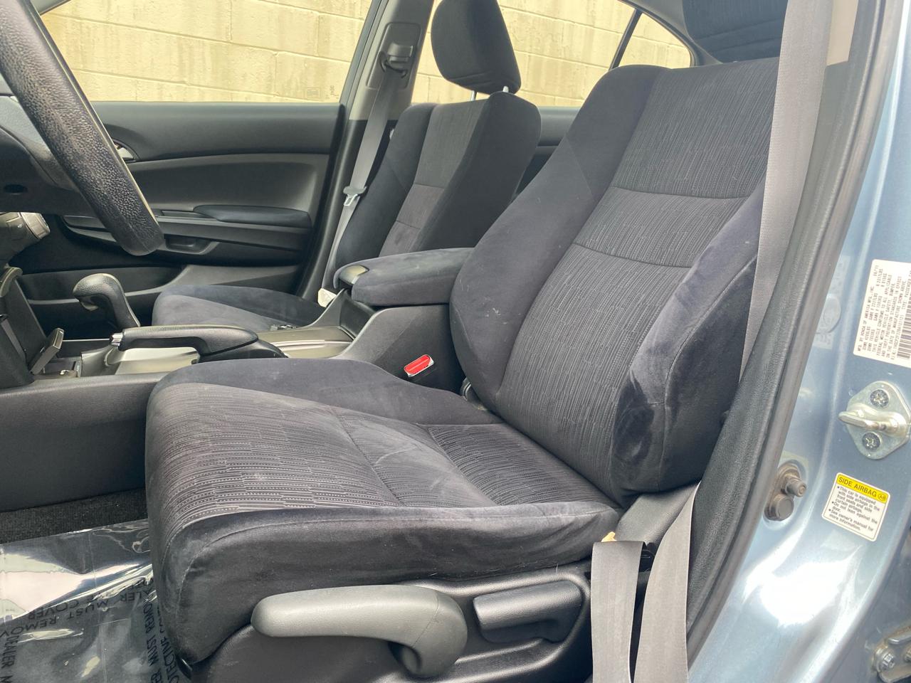 Honda Accord Sdn 4dr Sdn LX Auto 2011