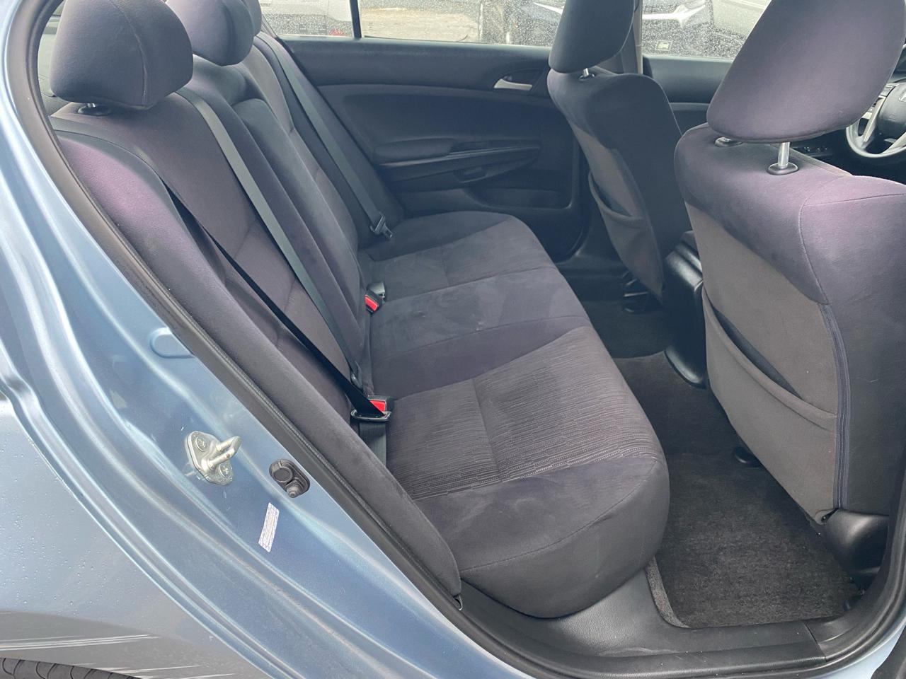 Honda Accord Sdn 4dr Sdn LX Auto 2011